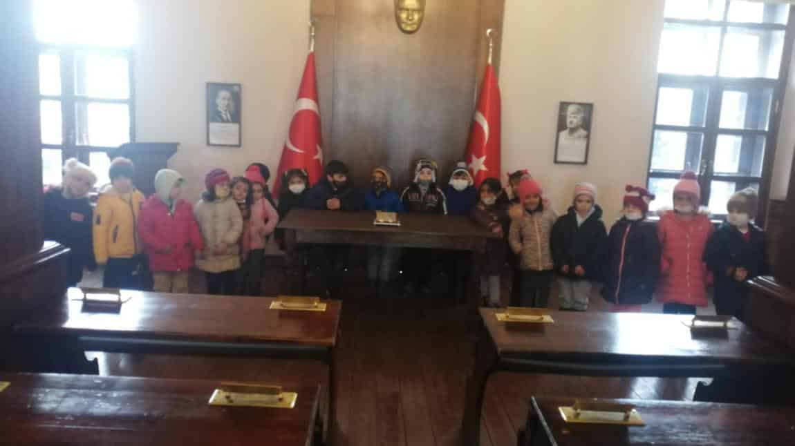 Buz Müzesi- Kongre Binası Atatürk Resim Heykel Müzesi ve Galerisi Gezimiz